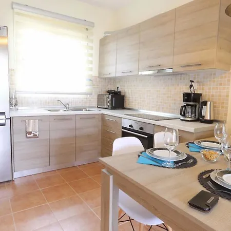 Anemi Beach, Seafront Неа-Скиони