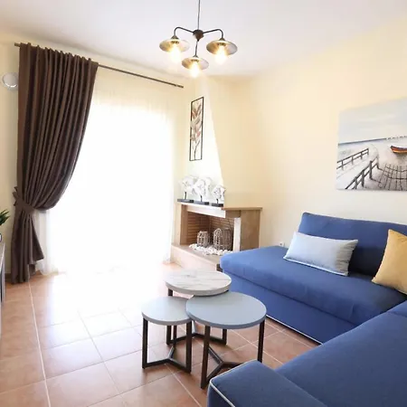 Anemi Beach, Seafront