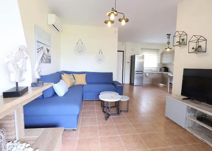 Anemi Beach, Seafront