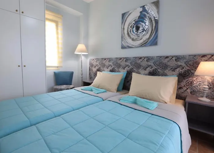 Anemi Beach, Seafront