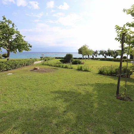 Anemi Beach, Seafront