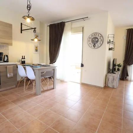 Anemi Beach, Seafront * Νέα Σκιώνη